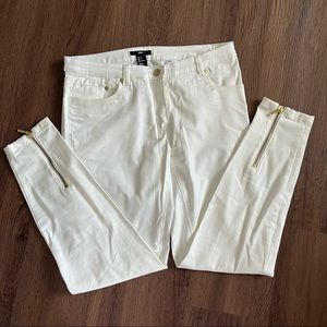 H&M White Soft Pants w/ Zipper at Bottom of Legs Size 6 NWOT